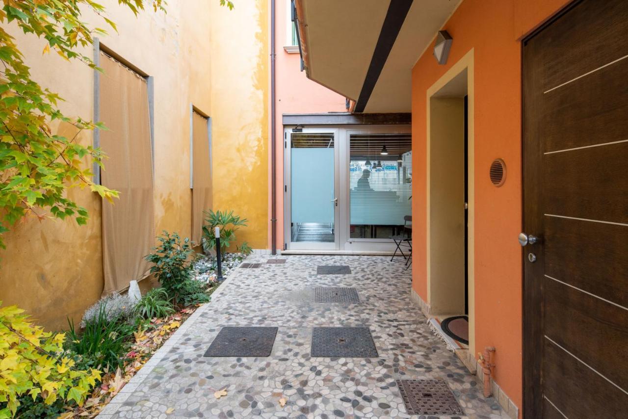 Venezia-Suite HemingwayA Pochi Passi Outlet Noventa di Piave Exterior foto